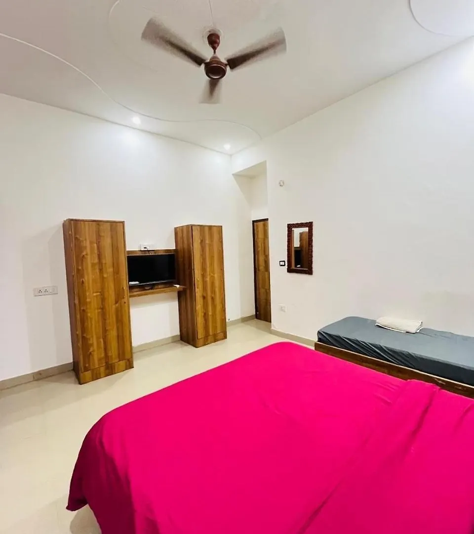 Backpackers Otel Gurgaon Konukevi